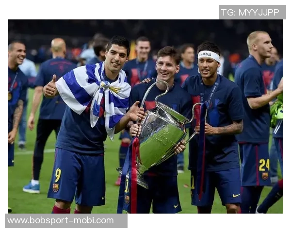 雷吉隆感慨与梅西共事的奇妙体验与队友热情欢迎超出预期