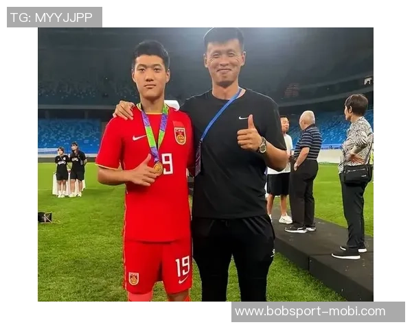 U15国少下半场失误频频日本U15长传打身后再添两球