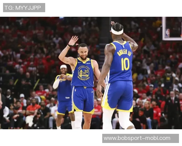 勇士因霍福德表现不佳积极寻求中锋交易以增强阵容实力 勇士因霍福德表现不佳积极寻求中锋交易以增强阵容实力