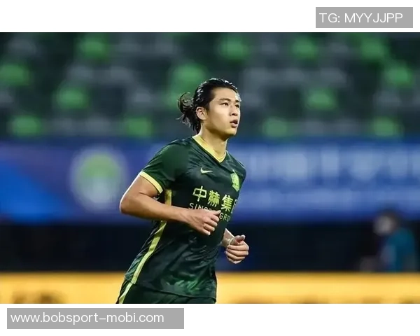 国安队员张玉宁池忠国伤愈归队回京备战新赛季 国安队员张玉宁池忠国伤愈归队回京备战新赛季