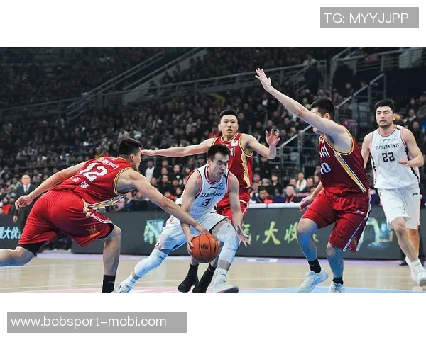 建议下载直播吧！韦尔斯对比赛延误一头雾水球迷们都去哪儿了